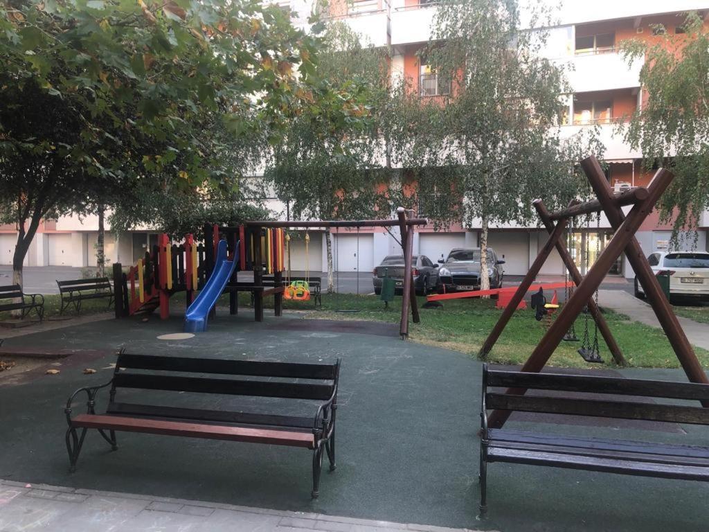 Апартаменти Family Retreat Politehnica Park Бухарест Екстер'єр фото